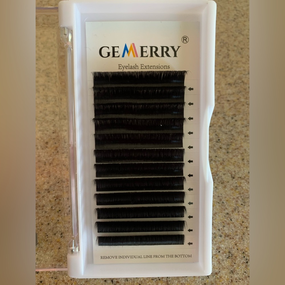 Brand New Black 0.03 Easy Fan Volume Lash Extensions